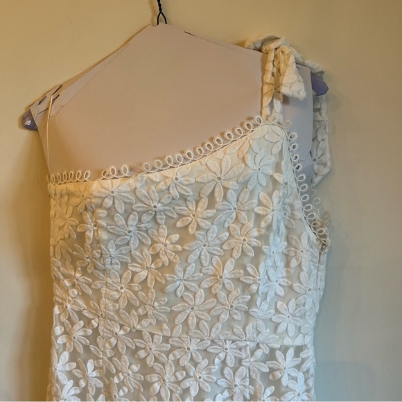 Like New! Lost + Wander White Lace Madonna Lily Maxi Dress | Size L - Picture 4 of 12